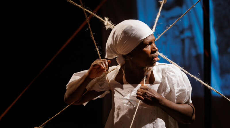 ‘Esse Caminho Longe’: Um espetáculo imersivo que mistura teatro, vídeo e música ao vivo estreia no Museu de Arte da Bahia